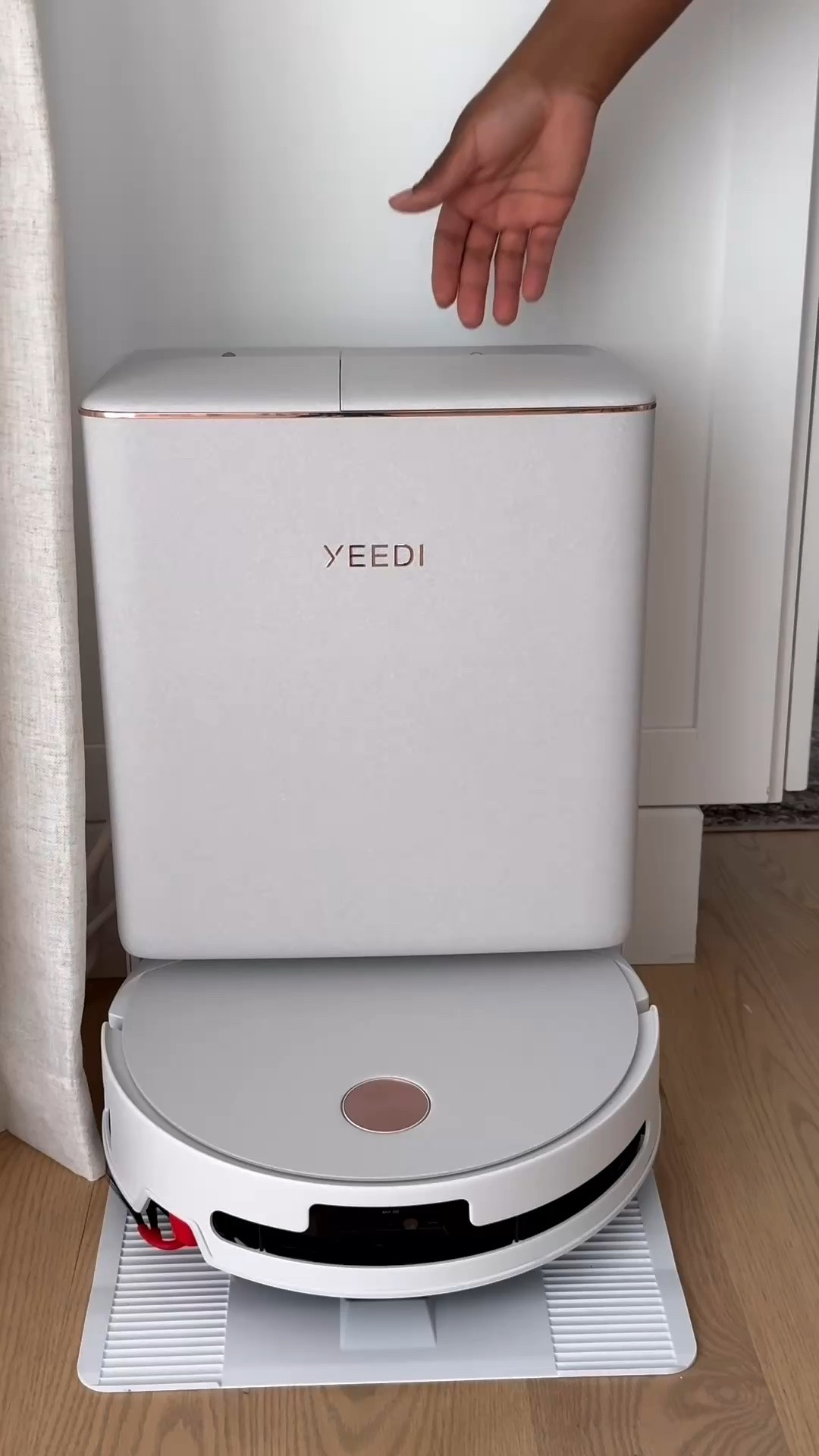 Anything that helps keep up with the everyday mess without adding more to my plate is a win. Thanks to yeedi robot vac.
Linked 🤎