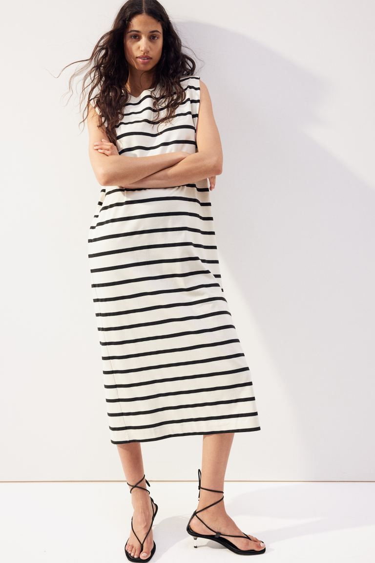 Sleeveless Dress with Shoulder Pads - Crew-neck - Sleeveless - White/striped - Ladies | H&M US | H&M (US + CA)