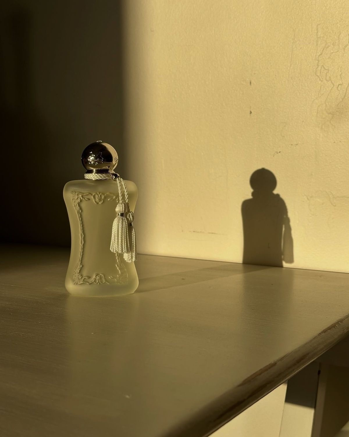 ✨ Scent of the Day: Radiant & refined ✨
Valaya by Parfums de Marly, a stunning floral-woody perfume that opens with bright bergamot, mandarin, and juicy white peach before blossoming into delicate orange flower and soft vetiver. It dries down to a sensual musk and warm amber-woody base that feels like elegance wrapped in comfort. 🍑🌿🤍
This one is soft yet unforgettable, perfect for everyday wear with a luxury twist. 

#LTKselfcare #LTKGiftGuide #LTKBeauty