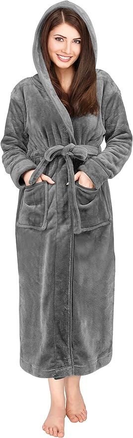 NY Threads Women's Fleece Hooded Bathrobe Plush Long Spa Robe | Amazon (US)