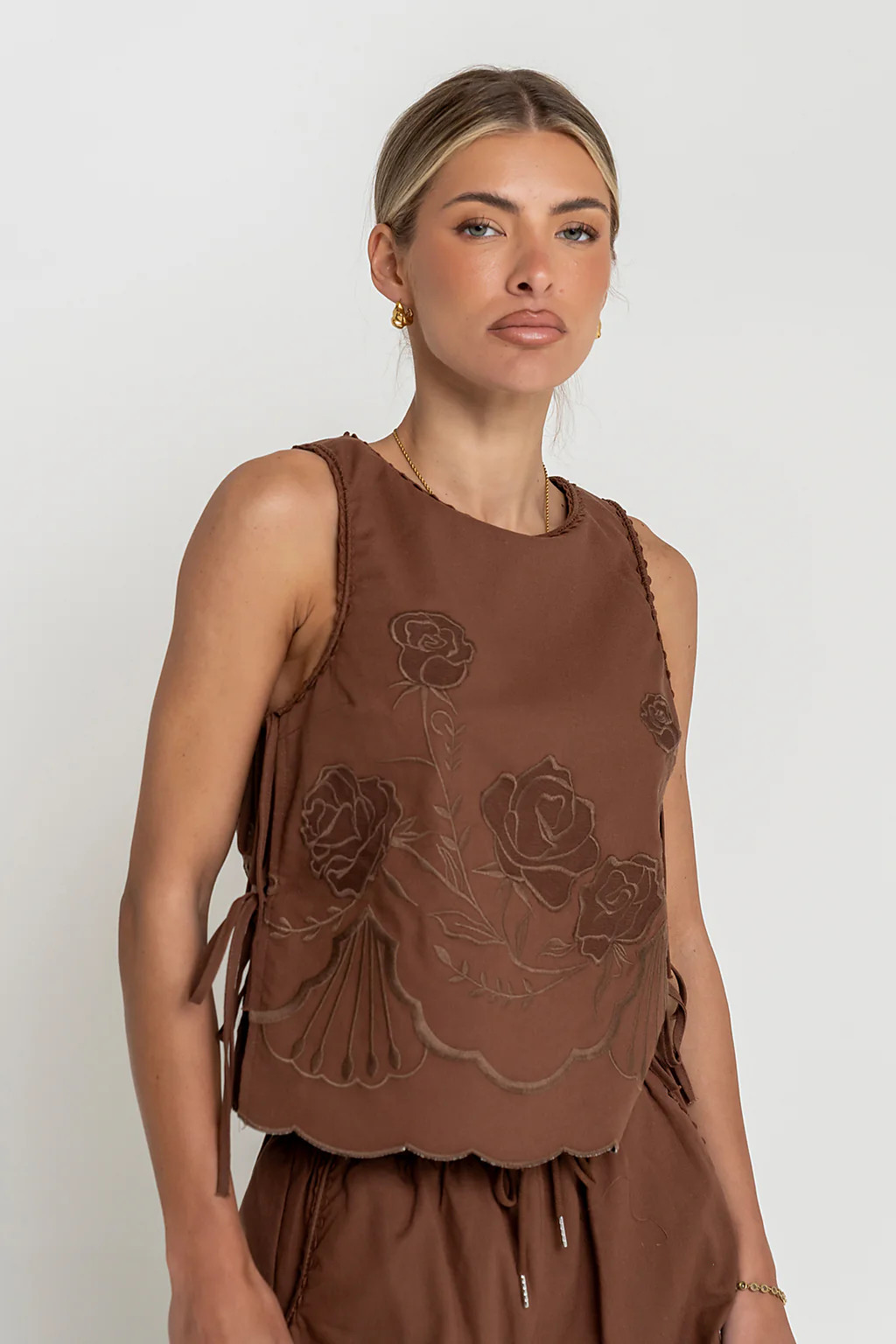 Rudy Embroidered Tank Top in Brown | Böhme US