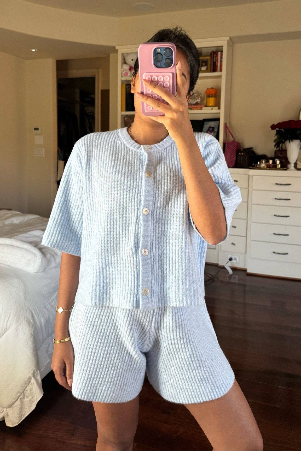 Comfy outfit idea. Aerie cardigan and sweat short on sale. #outfit #fit #OOTD #comfyoutfits #outfitinspo #outfitideas #outfitinspiration


#LTKFindsUnder50 #LTKStyleTip #LTKSaleAlert