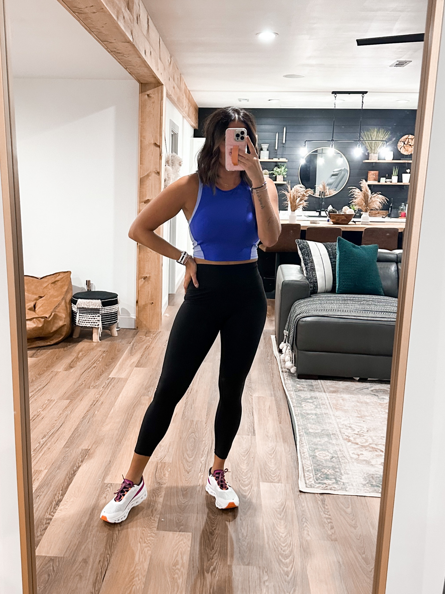 Padded workout tank-medium


#LTKSeasonal #LTKunder50 #LTKfitness