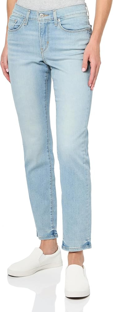 Levi's Women's Classic Straight Jeans (Also Available in Plus) | Amazon (US)