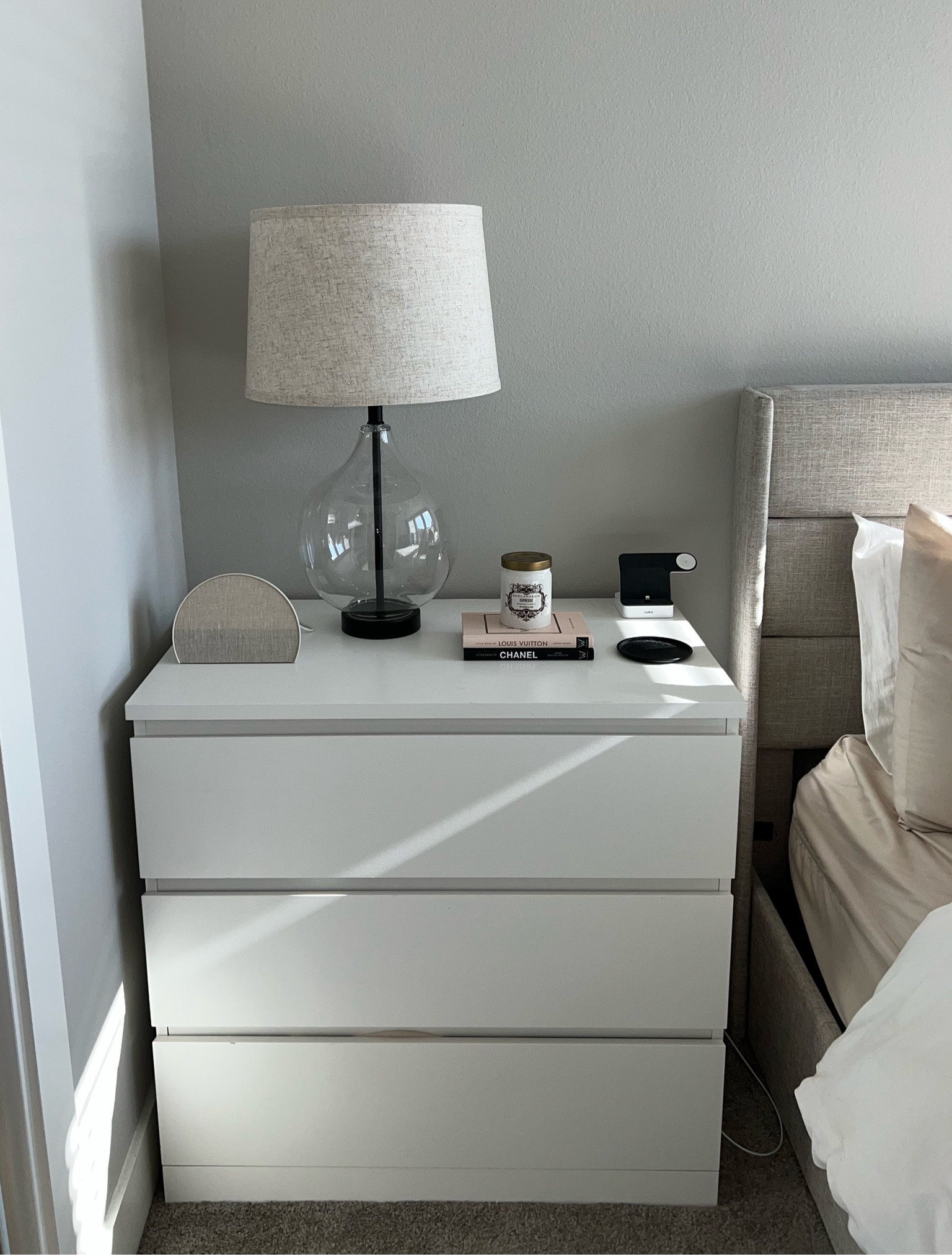Bedside table decor💡🏠🛏️

#LTKfindsunder50 #LTKhome #LTKfindsunder100