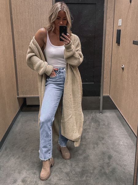 Nordstrom Anniversary Sale outfit

Topshop cardigan, long cardigan, fall outfit, good American denim, fall boots, Steve Madden Chelsea boot, 

#LTKsalealert #LTKshoecrush #LTKxNSale