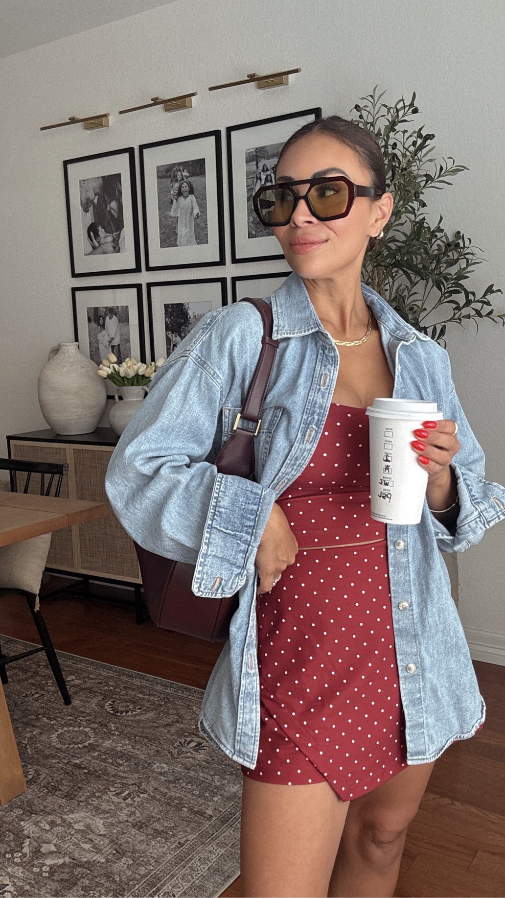 Cutest active set 👌🏽 wearing an xs in both. Denim shirt size xs. 

Mom style 
Mom outfit 
OOTD 
Outfit of the day 
Abercrombie 
Active 
Active set 
Fall outfit 
Active wear 
Active dress 
Workout outfit 


#LTKActive #LTKStyleTip #LTKFindsUnder50