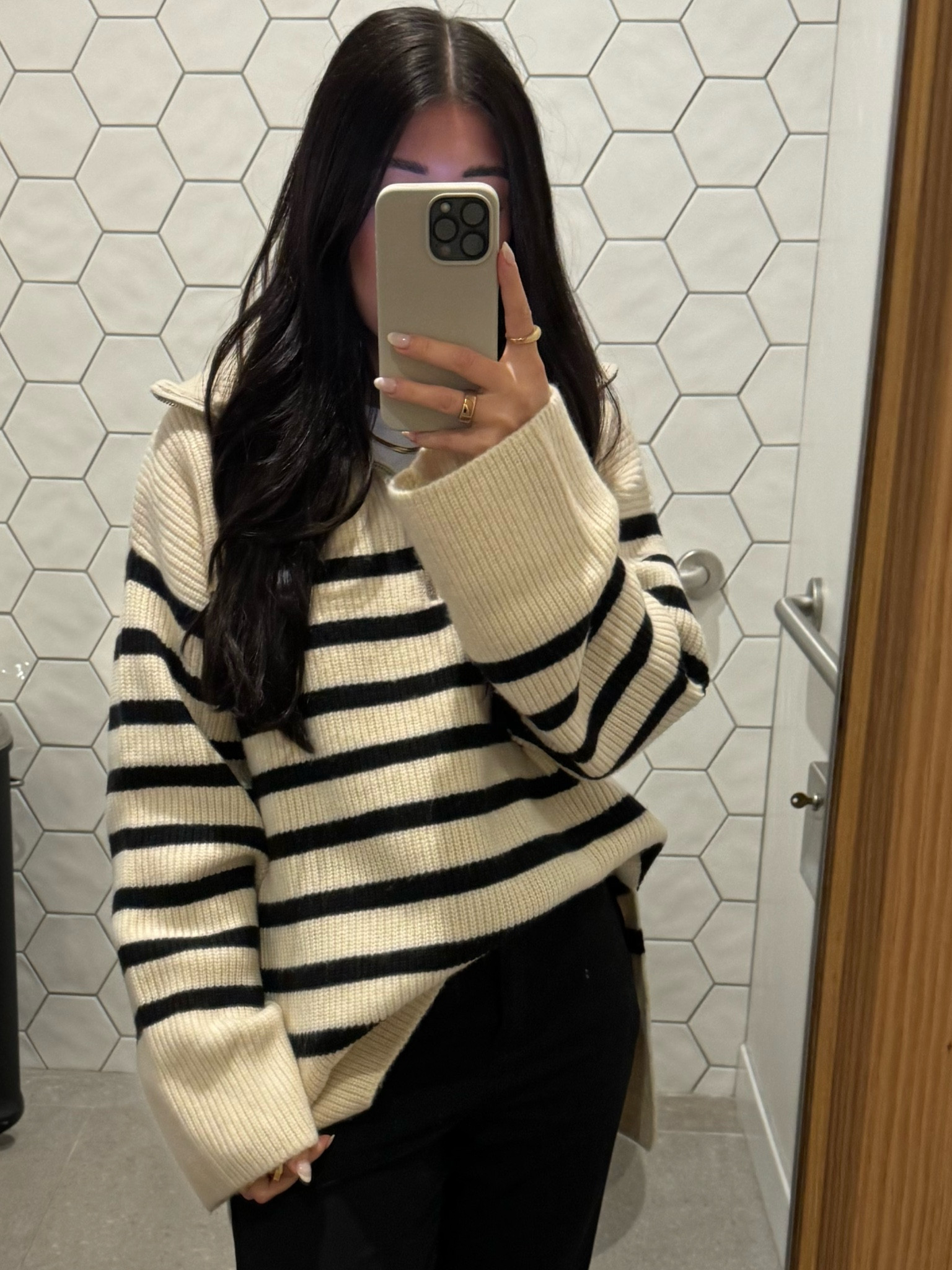 sweater szn🤍

#LTKworkwear #LTKHoliday #LTKGiftGuide