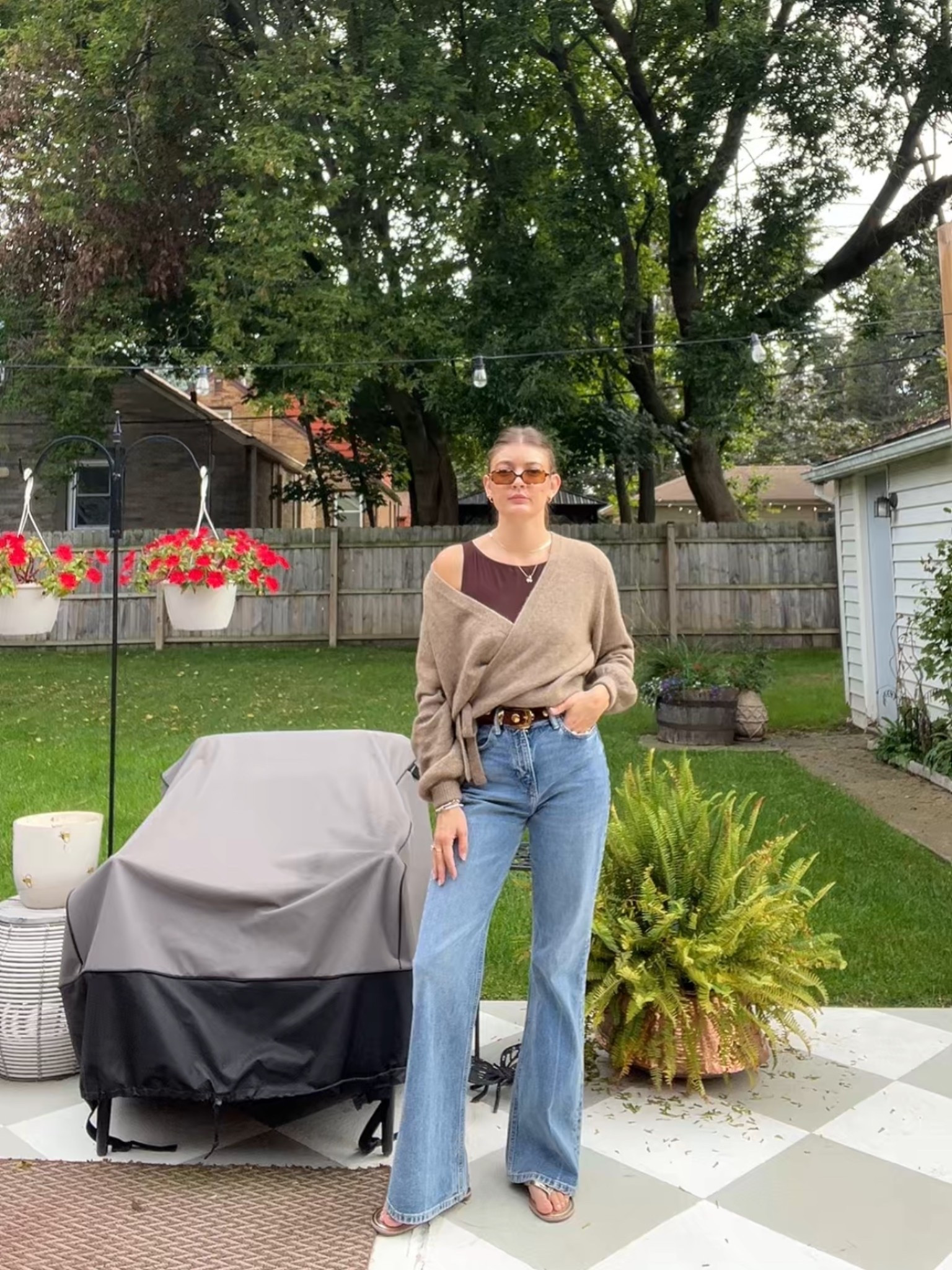 fall is in the air and you can find me in bootcut jeans and chunky sweaters 🍂 
Small in sweater from Aritzia
26 in jeans



#LTKFallSale #LTKWorkwear #LTKFindsUnder100