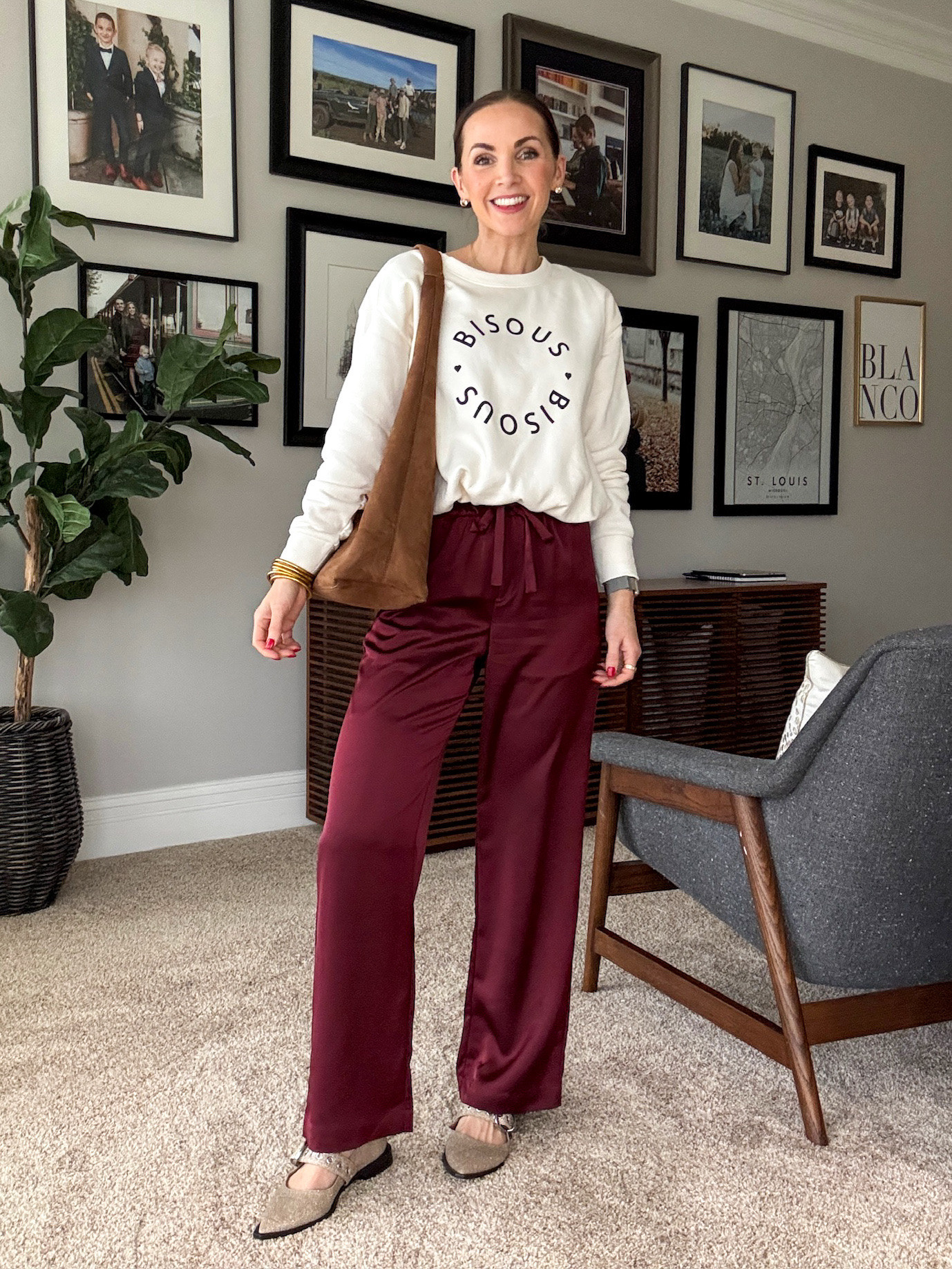 Looking for a bag upgrade? A neutral suede bag goes with every outfit. This is from @nordstrom but linked others 

#LTKootd