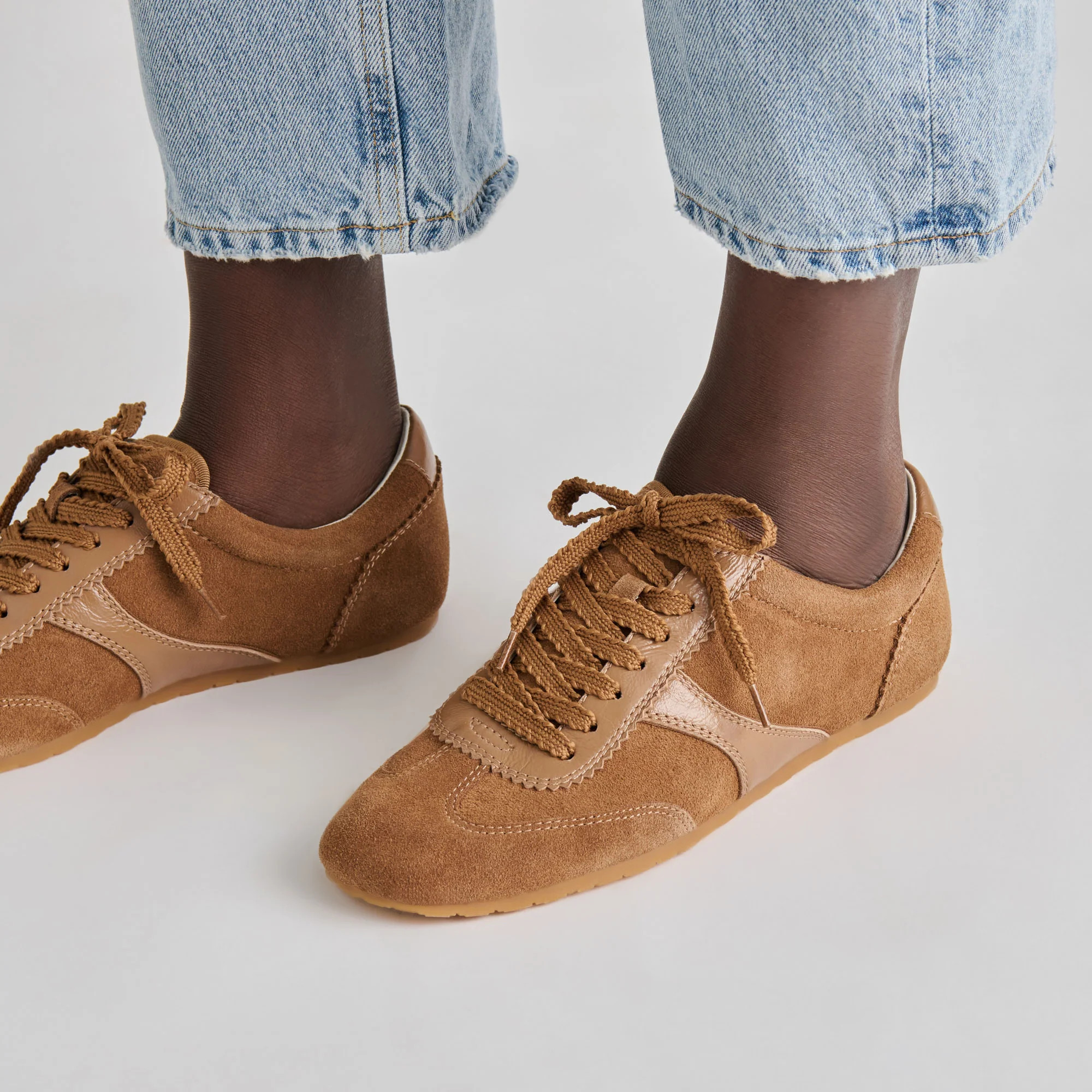 Dorie Sneakers Pecan Suede | DolceVita.com