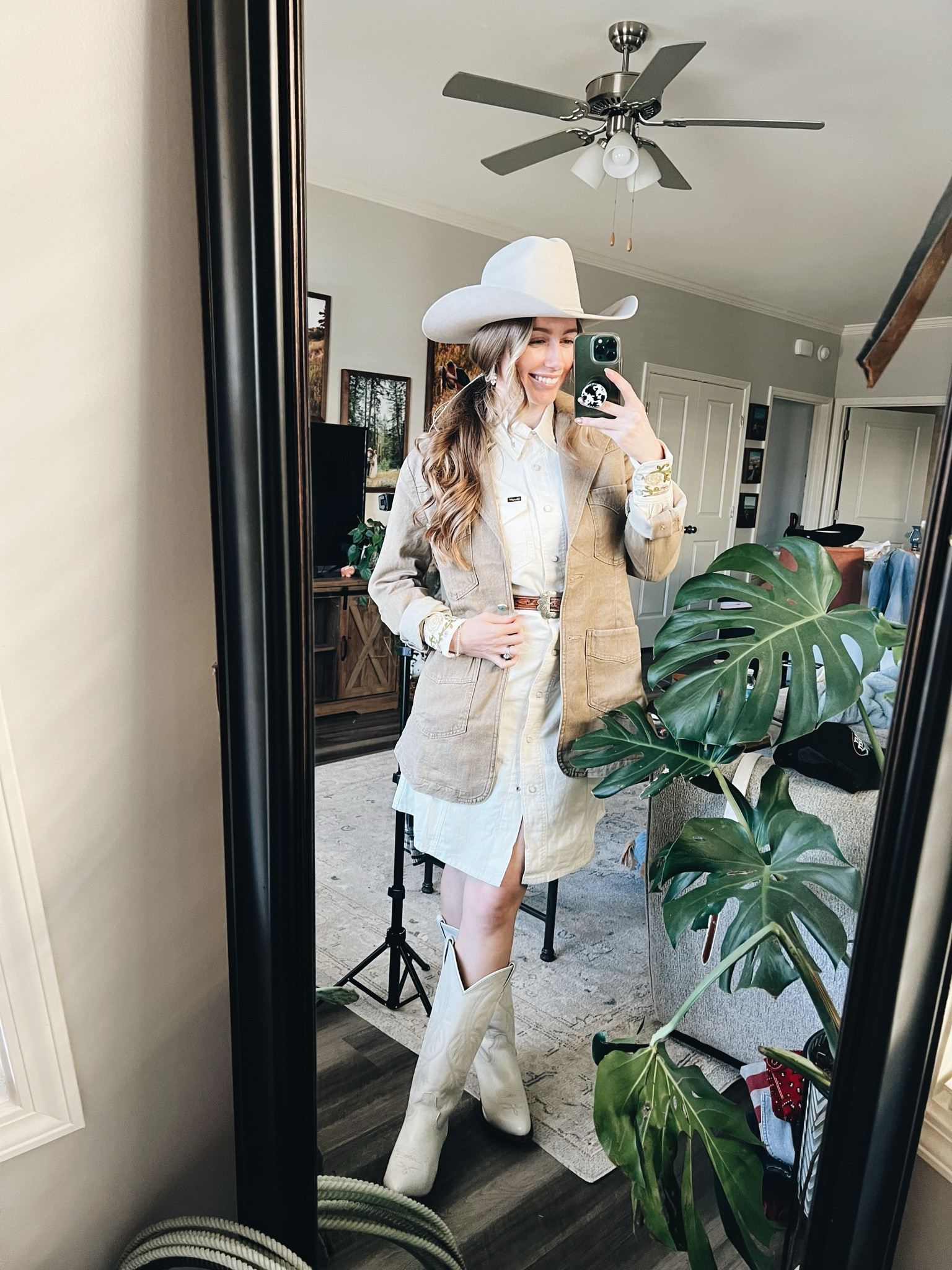 Wrangler X Yellow Rose by Kendra Scott

#LTKSeasonal #LTKMostLoved #LTKGiftGuide