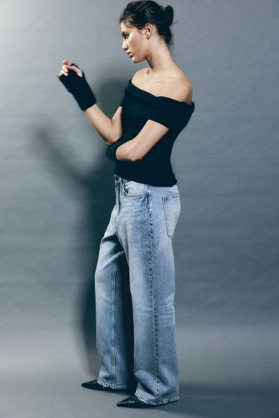 Curvy Fit Wide Ultra High Jeans - Light denim blue - Ladies | H&M US | H&M (US + CA)