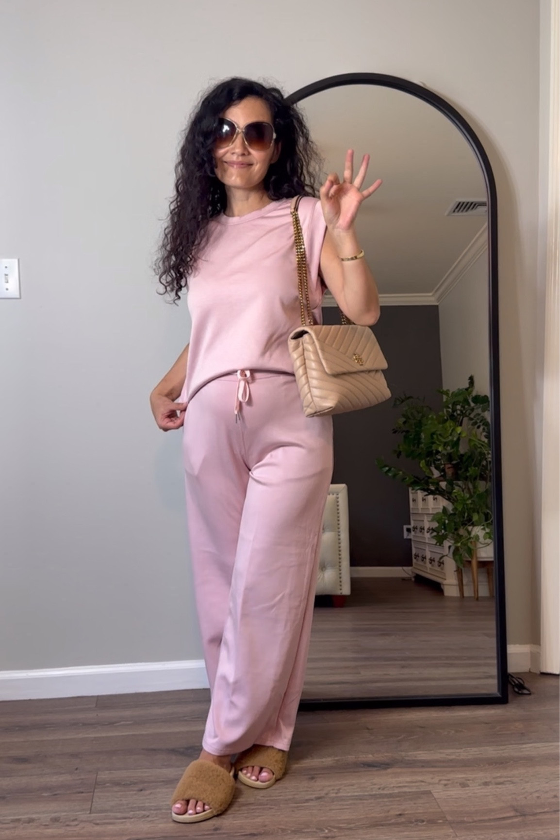 My recent found! Comes in 9 different color options 
I am a size 6 or  M in US🫶

To shop this reel comment the word, “Shop" below and I’ll send you all the outfit details 

✨tap the link in my ig bio @funstyleforall 
✨you can shop all my looks in the @ltk or @amazon  storefront page - follow me there 🫶

Neutral minimal outfit ideas • Pinterest inspired outfits • Parisian style • basic autumnal outfits • wearing Vs styling your clothes • easy outfits
#amazonfinds #affordablefashion #amazonfashion #amazondeals #bumpfriendly #maternityfashion
#outfitinspiration #outfitideas #stylingtips
#capsulewardrobe #styleinspo #casualstyle #summerfashion #outfitideas #fallstyle #nospendmonth #fashionblogger