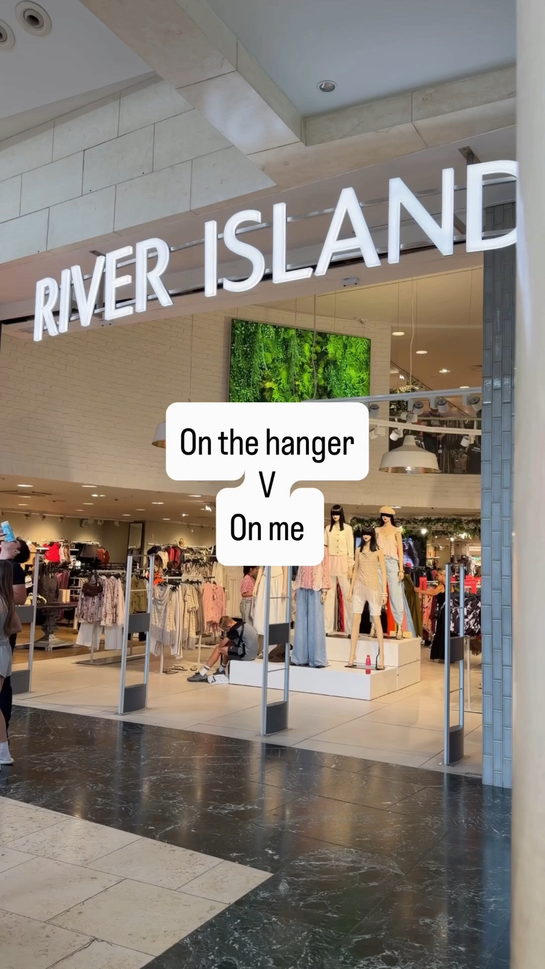 River island on the hanger v on me and my size 14 body ✨

#LTKuk #LTKsummer #LTKmidsize