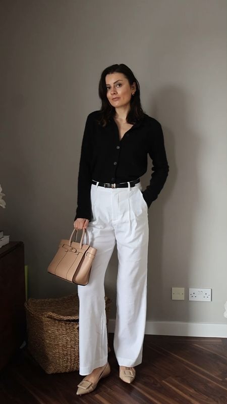 5 ways to style a pair of white trousers 

Everyday outfits, spring outfits, spring look, white trousers, minimal outfit, office outfit, black cardigan, cashmere sweater, mulberry bag, celine bag, polene bag

#LTKstyletip #LTKeurope #LTKSeasonal