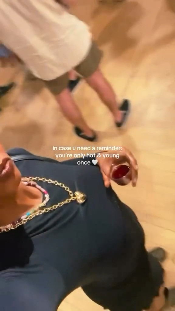 legs were LEGGINGS y’all 🩶 this is ur sign to wear shorts shorts 🩳 

#wellnesswithlele #grwm #shorts #arianagrande #OOTD #couple #married #husband #drdennisgross #skinroutine lipgloss, lip combo, lip liner, lipstick, clean beauty, winter makeup, natural makeupp #ltkparties #ltkbeauty #ltkstyletip winter makeup look, natural winter makeup, natural makeup tutorial, winter makeup tutorial #mac #maccosmetics #alixearle #braxtonbarrios #taylorswift #traviskelce #engaged #swifties