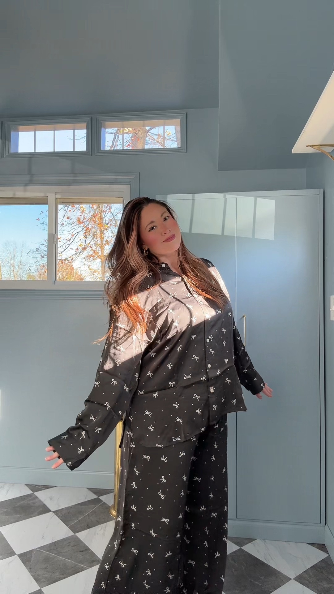 Shop my super silky satin bow pajamas!  I’m wearing a Large for a baggier fit!  #christmaspajamas #pajamas

#LTKHoliday #LTKStyleTip #LTKSeasonal