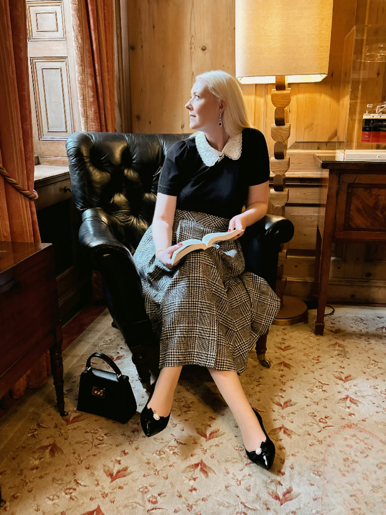 Classic black and white for autumn! I teamed the AW24 Brea check wool midi skirt ( which I last wore with the matching jacket ) by Hobbs London with a black top with a white contrast collar, the black leather leather 1927 mini top handle bag by Furla, and cute Ella black suede flats with pearl detail by Pretty Ballerinas. As always I’ve added products that will be perfect for recreating this look. When shopping at LK Bennett London, don’t forget to use my promo code REBECCALIPKINAUTHOR15 for a 15% discount

#monochromeoutfit #classicstyle #HobbsLondon #blackandwhiteoutfit #Autumn

#LTKautumn #LTKeurope #LTKuk