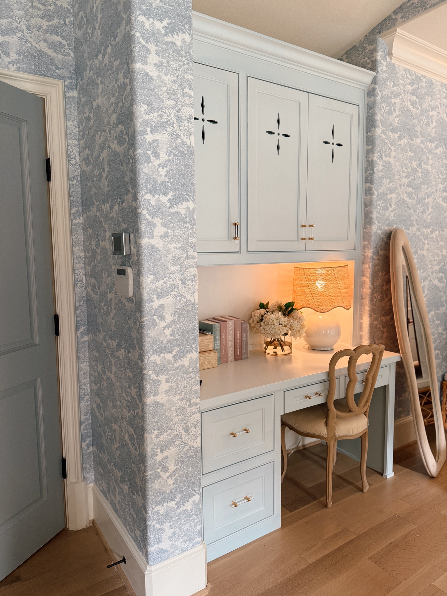 Creating a bedroom that feels like a retreat starts with the details 🌿✨
This new wallpaper adds instant texture and character, while layered linens, cozy lighting, and soft neutral accents pull it all together. A calm, intentional space to begin and end every day. 
#BedroomDecor #WallpaperIdeas #HomeDecorInspiration #CozyBedroom #InteriorDesign #Wallcovering #AccentWall #ModernTraditionalStyle #HomeStyling #AmazonHomeFinds #CaseyWiegand #RoomMakeover #BedroomWallpaper #InteriorDesignInspo #CozyHomeDecor #NeutralHomeStyle

#LTKFamily #LTKHome #LTKFindsUnder100