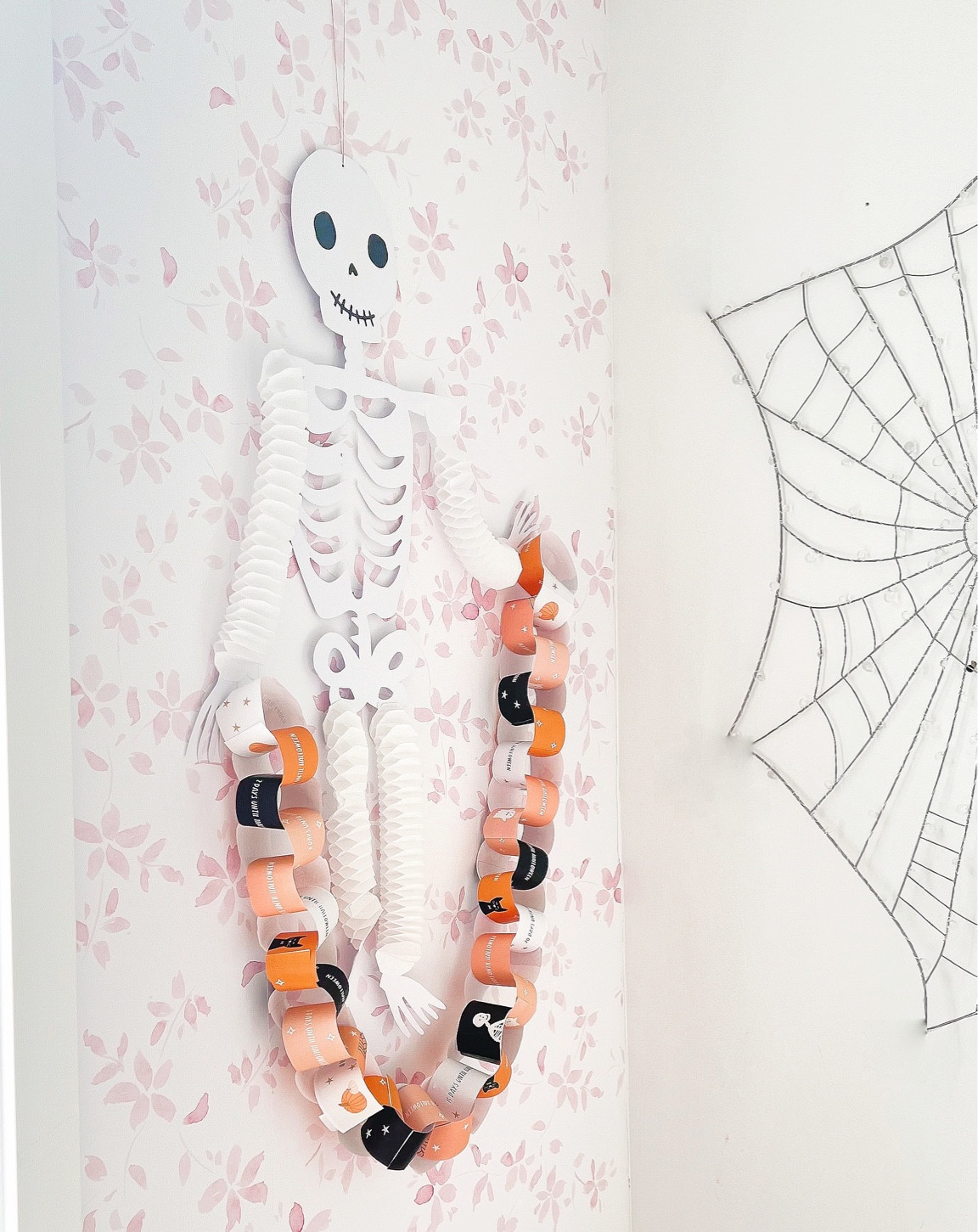 Kids Halloween countdown NEW color scheme by my friend Jessica at Dear Jane Printable’s 

#LTKkids #LTKHalloween #LTKhome