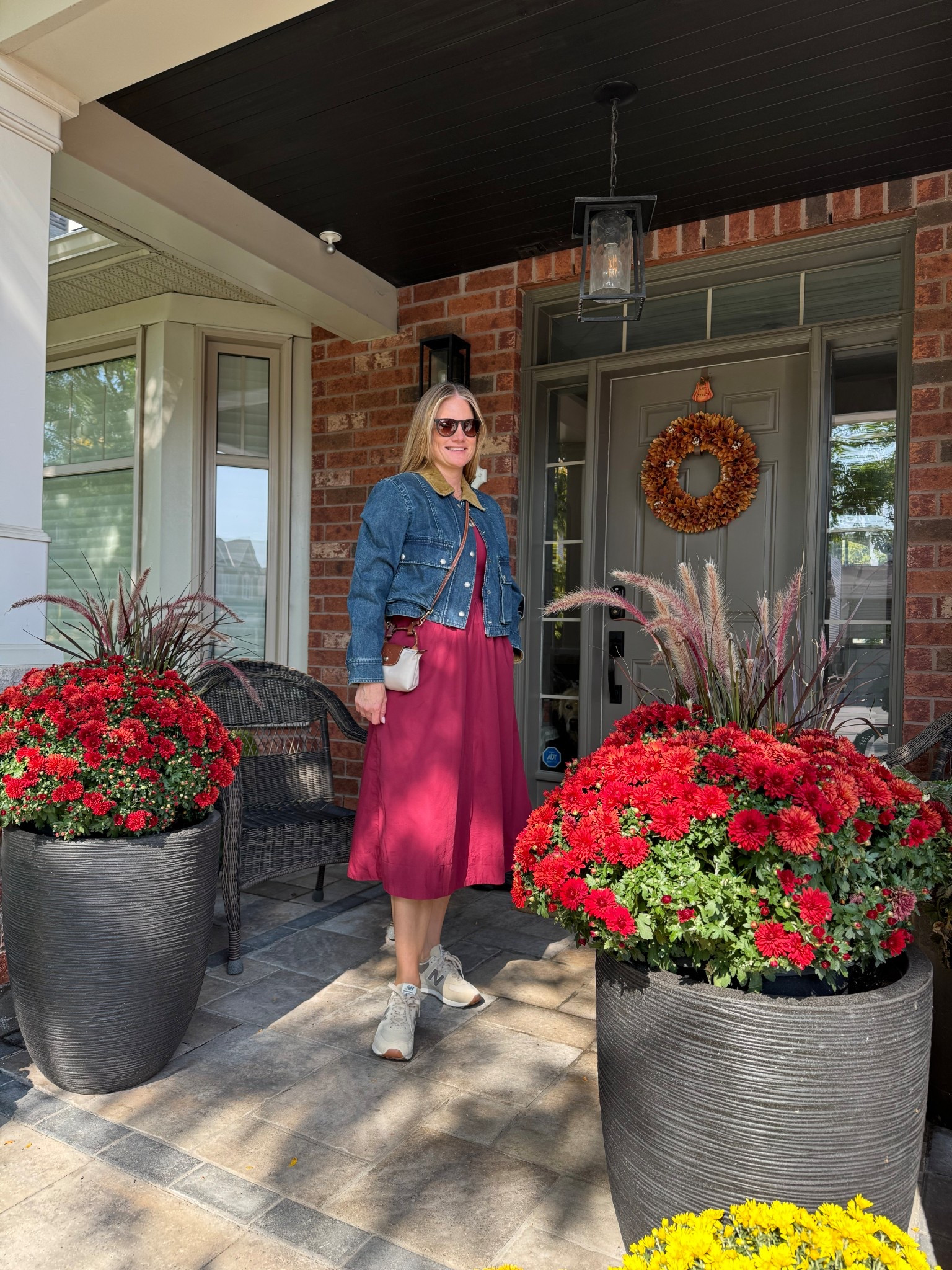 Feeling warm fall day vibes with this look! 