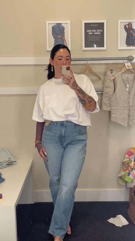 If you’re looking for the perfect loose 90s jeans than you’ll love these I found and tried on as a size 10 at Madewell 

#LTKstyletip #LTKmidsize #LTKxMadewell