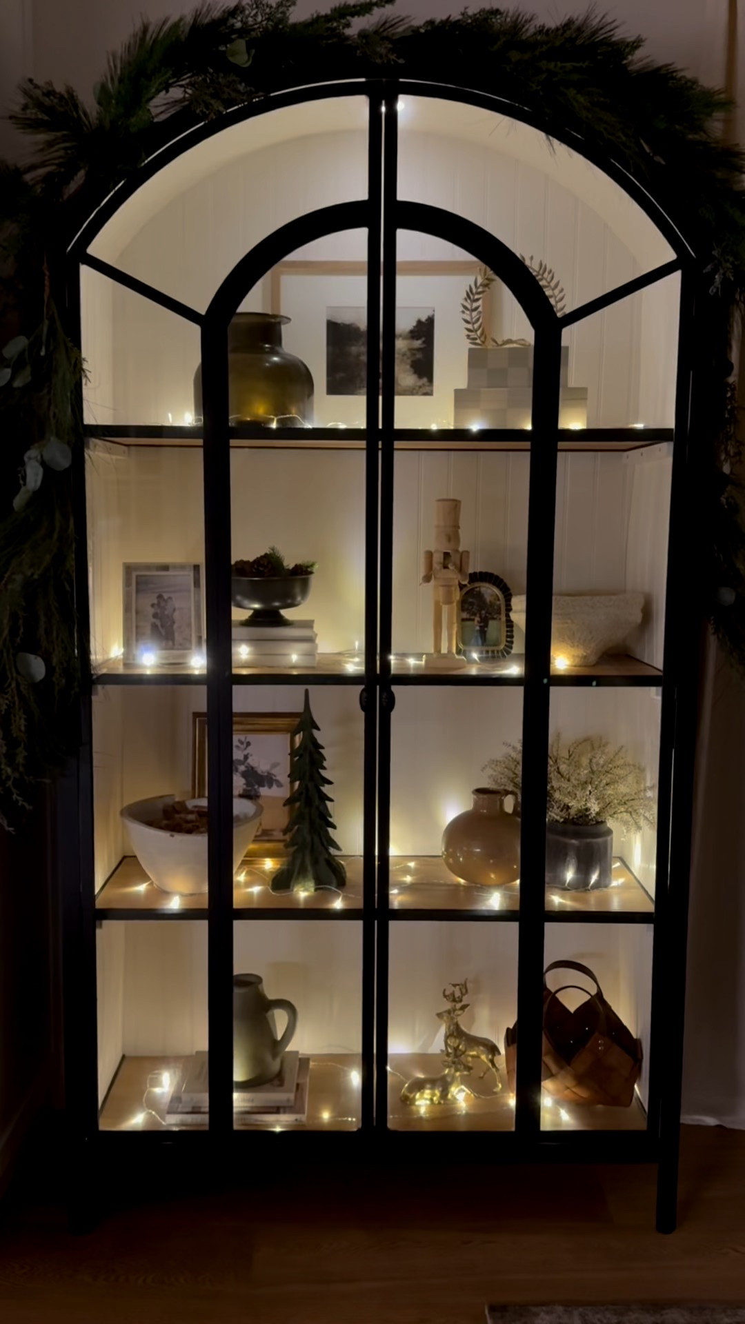 Still one of my favorite pieces to dress up for the holidays 

#LTKSeasonal #LTKHome #LTKHoliday