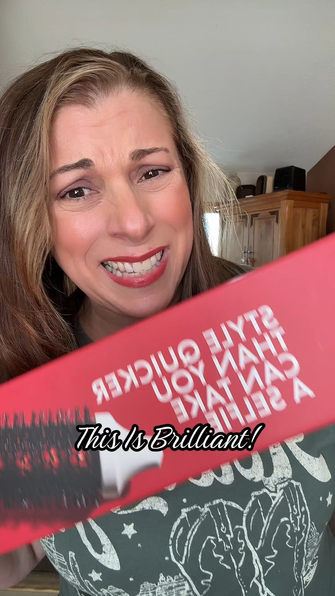 This infrared hair brush is my new secret for sleek, glossy hair—less damage, more shine 💁‍♀️ #bondiboost #haircaretools #frizzfreehair #hairgoals #beautyhacks 

#LTKBeauty #LTKOver40