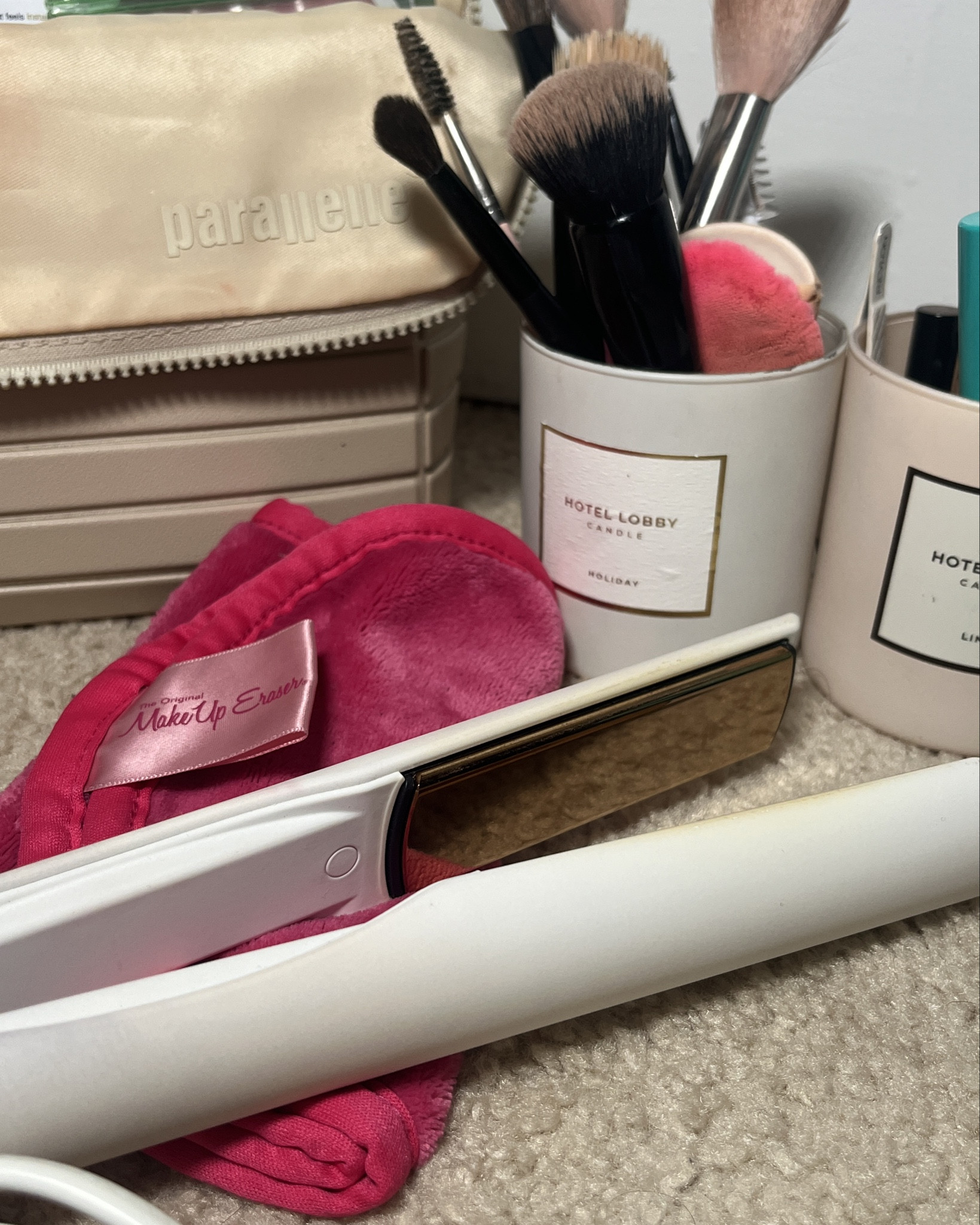 My favorite reason to use this makeup bag? It’s so easy to do your makeup ANYWHERE. Which, I do a lot in a one bathroom apartment & traveling  

#LTKTravel