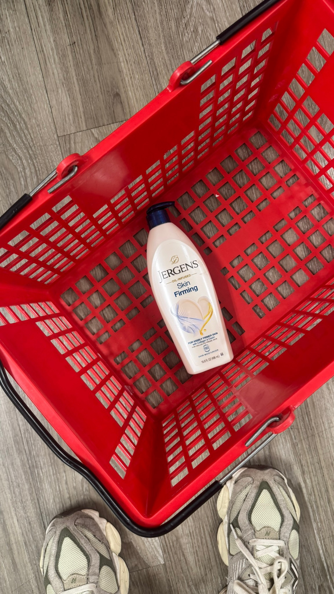 summer skin loading… ⏲️😎

picked up the Jergens Oil Infused Skin Firming Lotion from CVS to keep my skin soft, smooth, and ready for bikinis, crop tops, and alllllll the sunshine…so soon!☀️

it’s infused with collagen and elastin to help firm and hydrate — no sticky feeling, just glowy, feel-good skin!

this is your reminder that EVERY body is a summer body — take care of it, love it, and let it SHIIIINE👙 @JergensUS


#summerskin #summerskincare #summerskincaretips #jergens #skinfirming #skinfirmingcream #cellulitereduction #cellulitesolution #celluliteremoval #ugc #ugccontent #ugcexample #nyccontentcreator

#LTKSeasonal #LTKSummerEdit