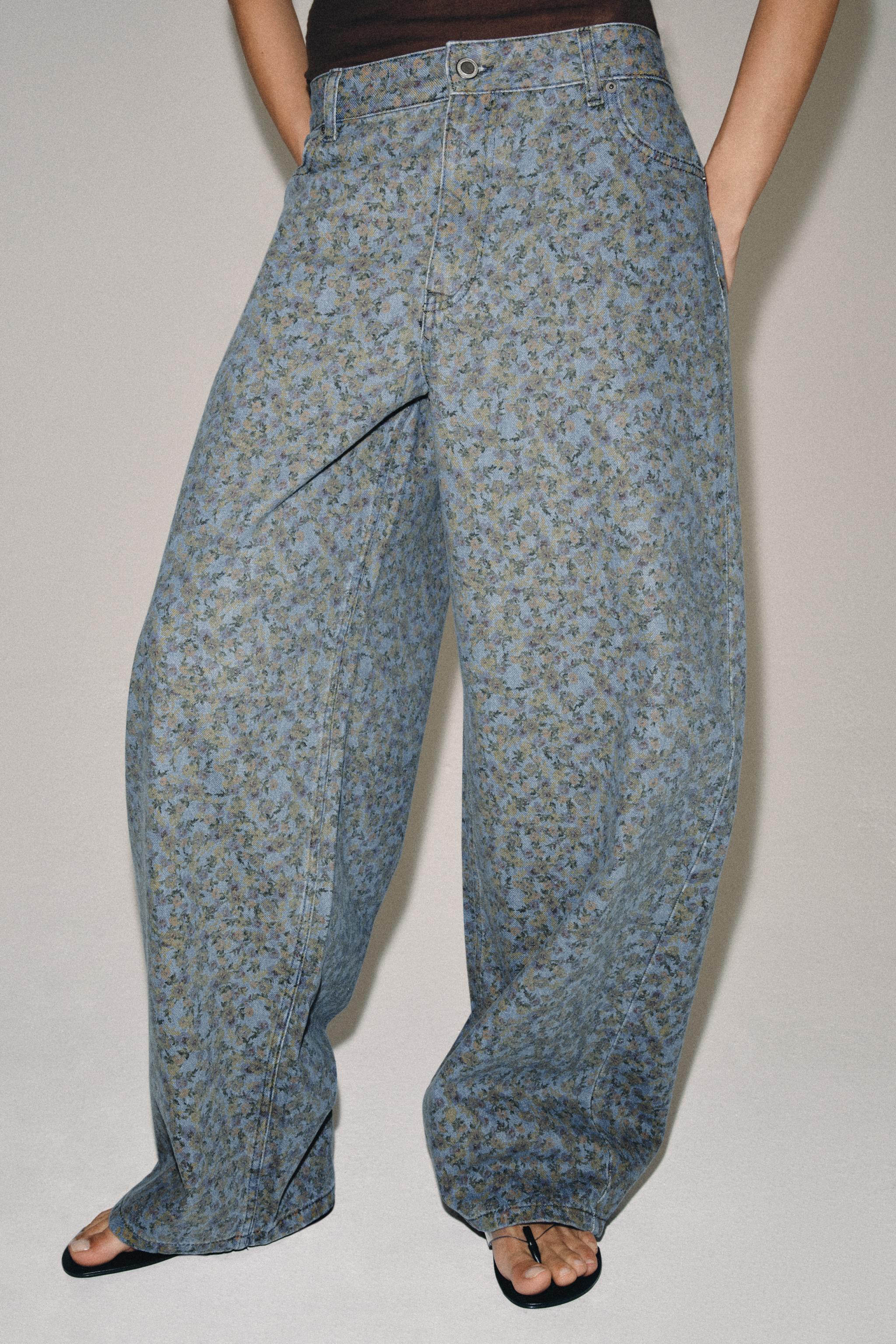 TRF LOW RISE LOOSE FIT PRINTED FOLDED JEANS | Zara US