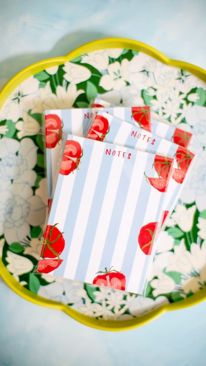 Cutest floral tray and these Tomato notepads stocked and in the shop 🍅🌿❤️ 
.
.
#tomatoes #tomatogirlsummer #notepads #stationery #illustration #surfacepatterndesign #artlicensing #gouachepainting #stationerylover #etsyartist

#LTKHome #LTKFindsUnder50 #LTKVideo
