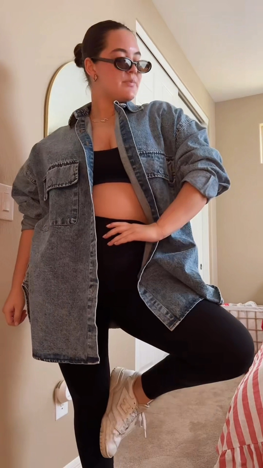 An elevated casual fit for on the go!👖🧥👟  

#elevatedlook #fashion #ootd

#LTKootd #LTKMidsize #LTKActive