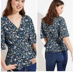 LOFT Feminine Floral True Wrap Top V-Neck Flattering Summer Spring Size M #439 | Poshmark