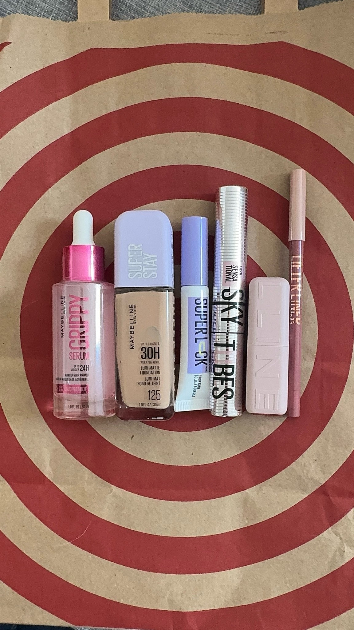 #AD  If your makeup bag needs a little refresh for fall but you’re trying to stick to a budget, this is exactly where I’d spend about $100 at Target. 🍂

These are the products I’d replace first because they’re the ones I reach for every day—from a primer that helps my makeup stay put to a foundation, mascara, lip liner, and lipstick that create an easy, polished look.

What’s the first makeup product you replace each fall?

@Target  @Maybelline @targetstyle #Ad, #TargetPartner #Target # #MaybellinePartner