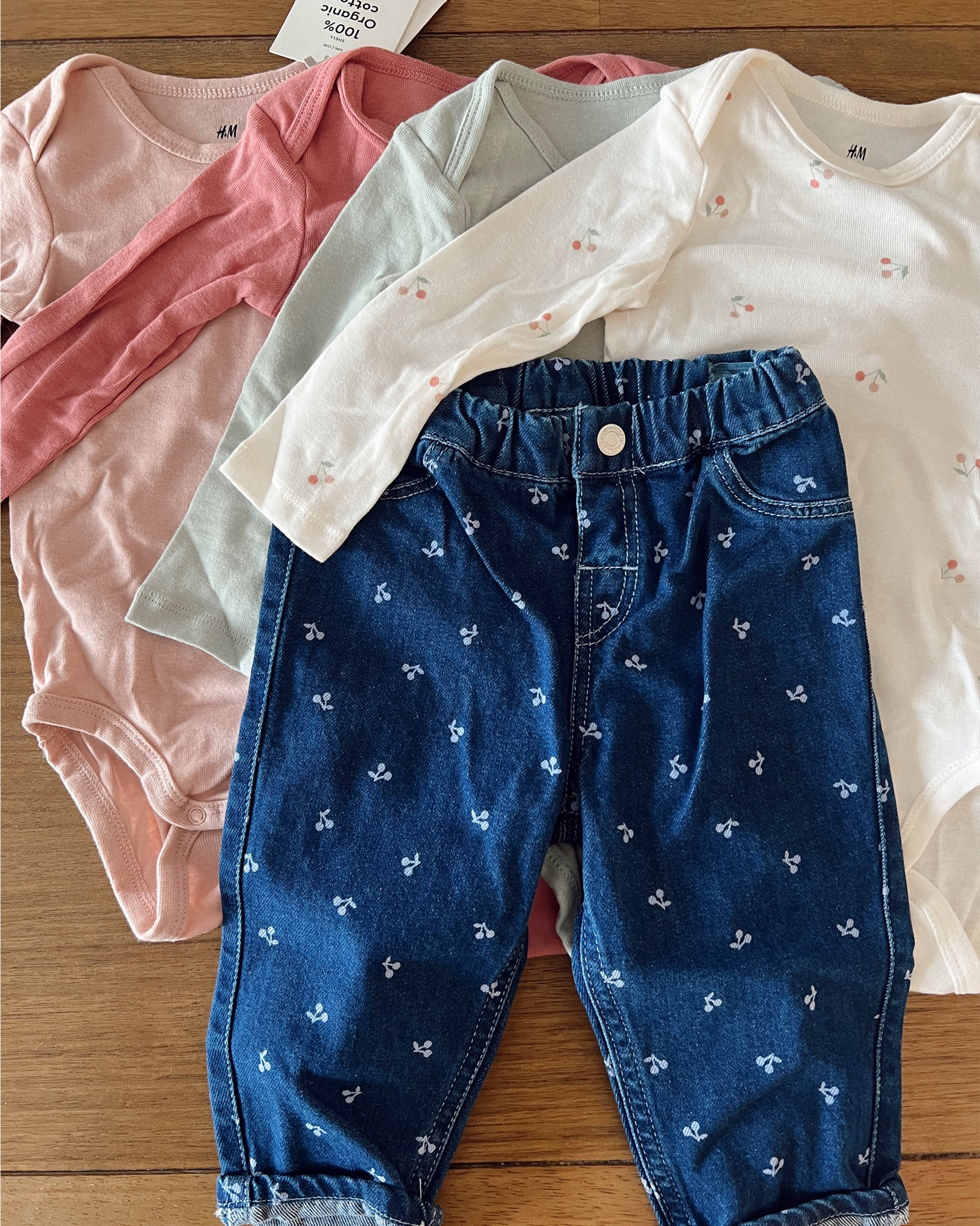baby girl clothing haul!

H&M baby clothes
Baby girl
Girl clothess

#LTKBaby #LTKBump #LTKKids