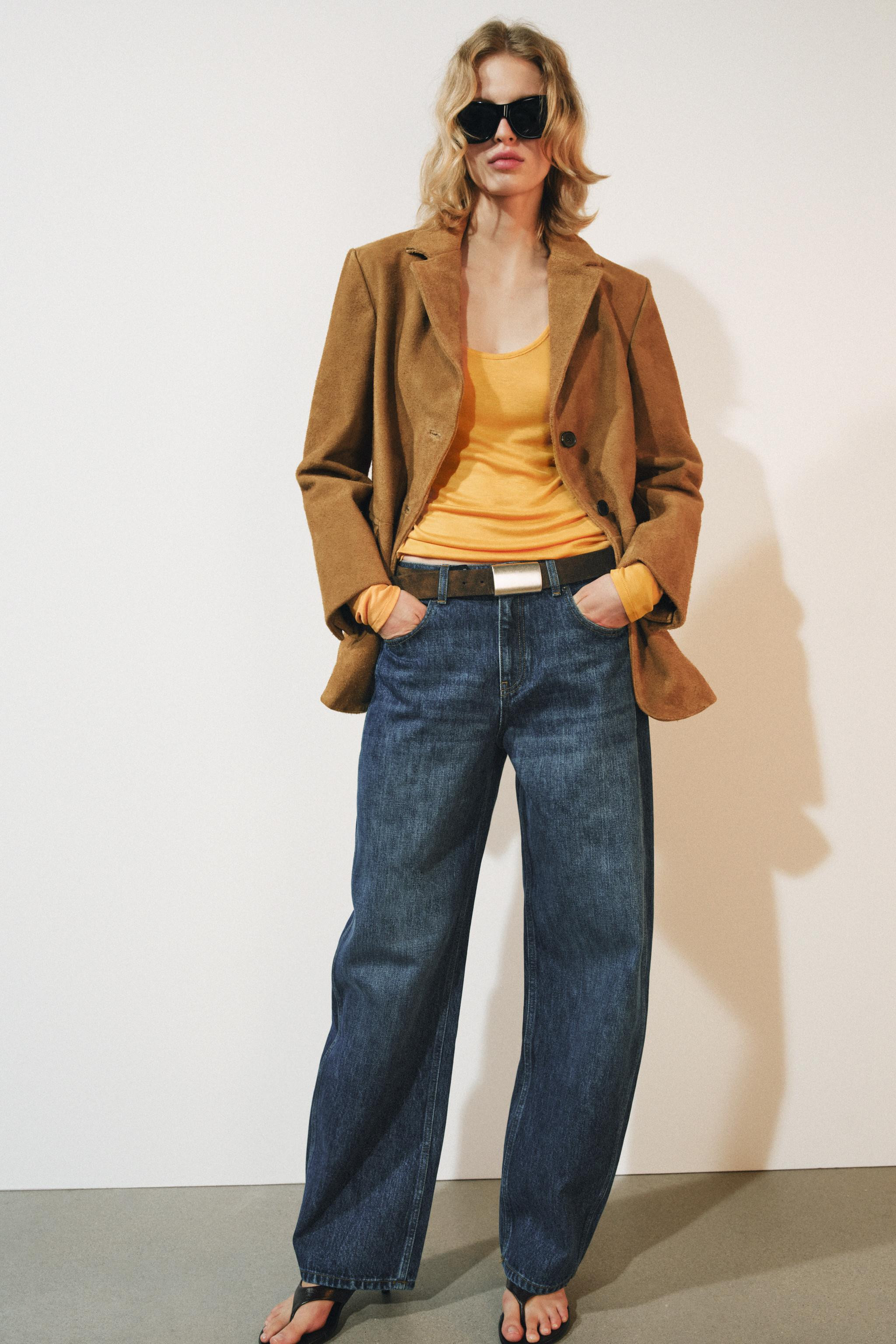 ZW COLLECTION CURVED STRAIGHT MID-WAIST JEANS | Zara UK