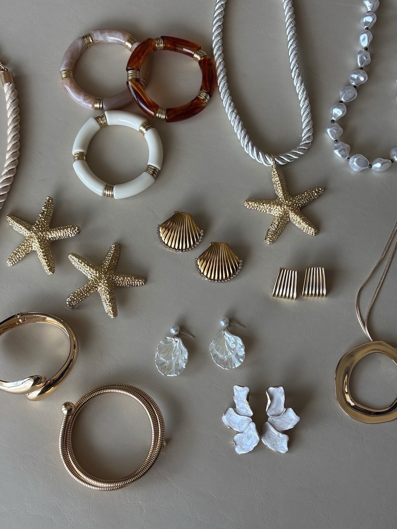 Last day for all of the prime day sales!!🤍 

Accessories I brought on vacation from Amazon!🥰




Sale alert, Amazon prime day, good deals, Gold jewelry, bracelets, bangles, necklaces, earrings, summer, sidneymarieduke

#LTKSeasonal #LTKTravel #LTKSaleAlert
