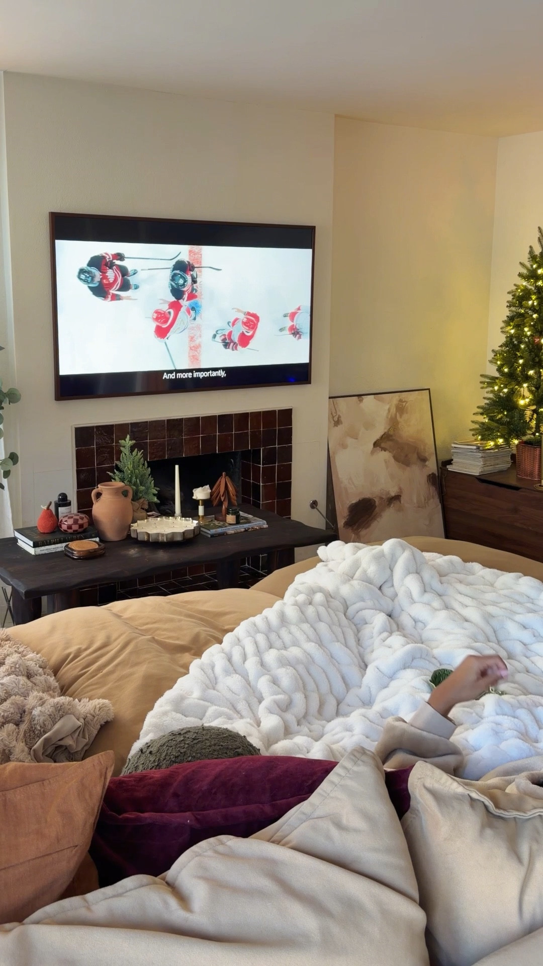 cozy couch timeee🤎

#LTKSeasonal #LTKHome