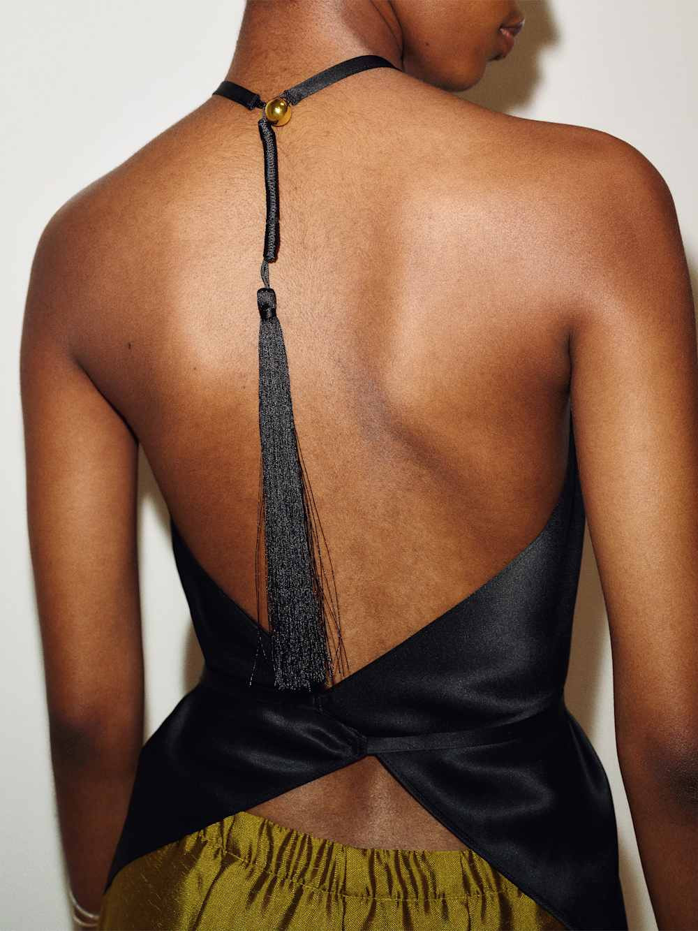 Una Silk Scarf Top | Reformation (Global)