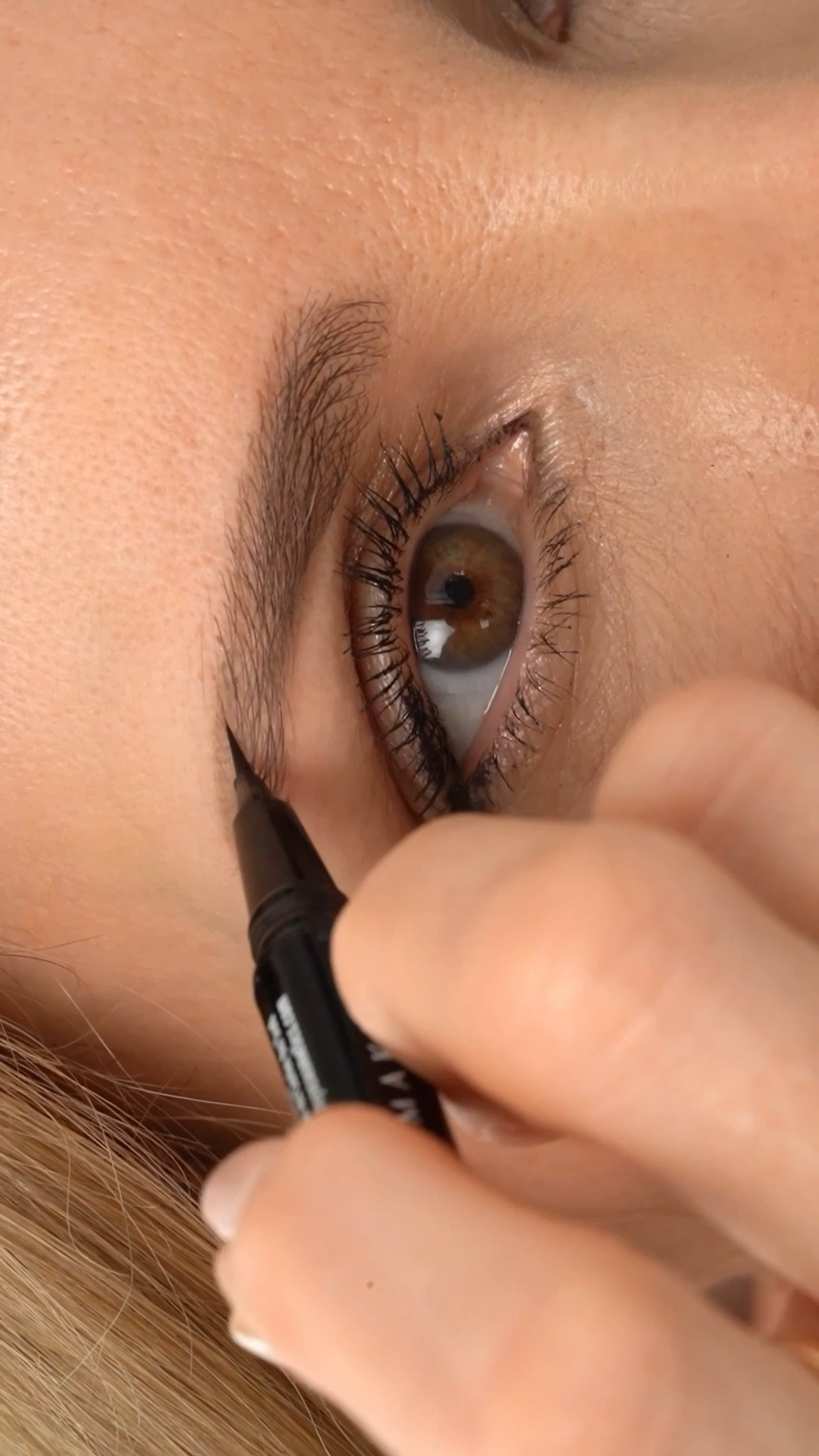 Eyebrow style. 

#LTKstyletip #LTKeurope #LTKbeauty