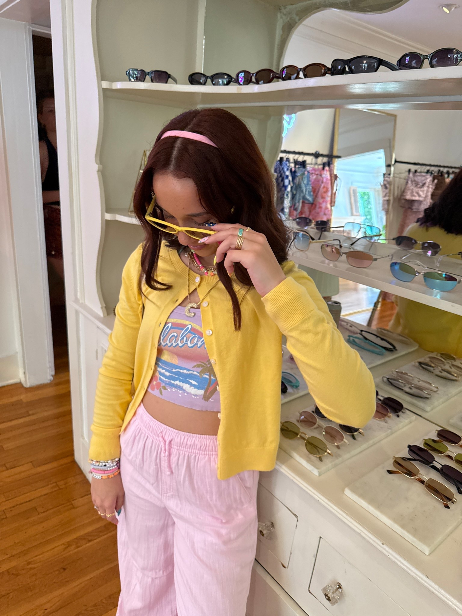 Colorful fit ALWAYS 💛💛💛 @billabong @oldnavy 

#LTKFindsUnder100 #LTKStyleTip #LTKPetite