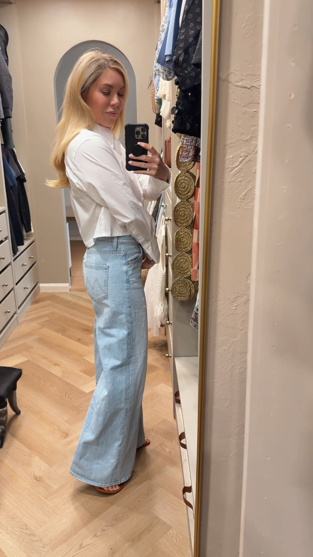 This cropped button down is getting so much wear - I can’t believe how good the quality is!

Jeans are selling out - linked to 2 places that have them!