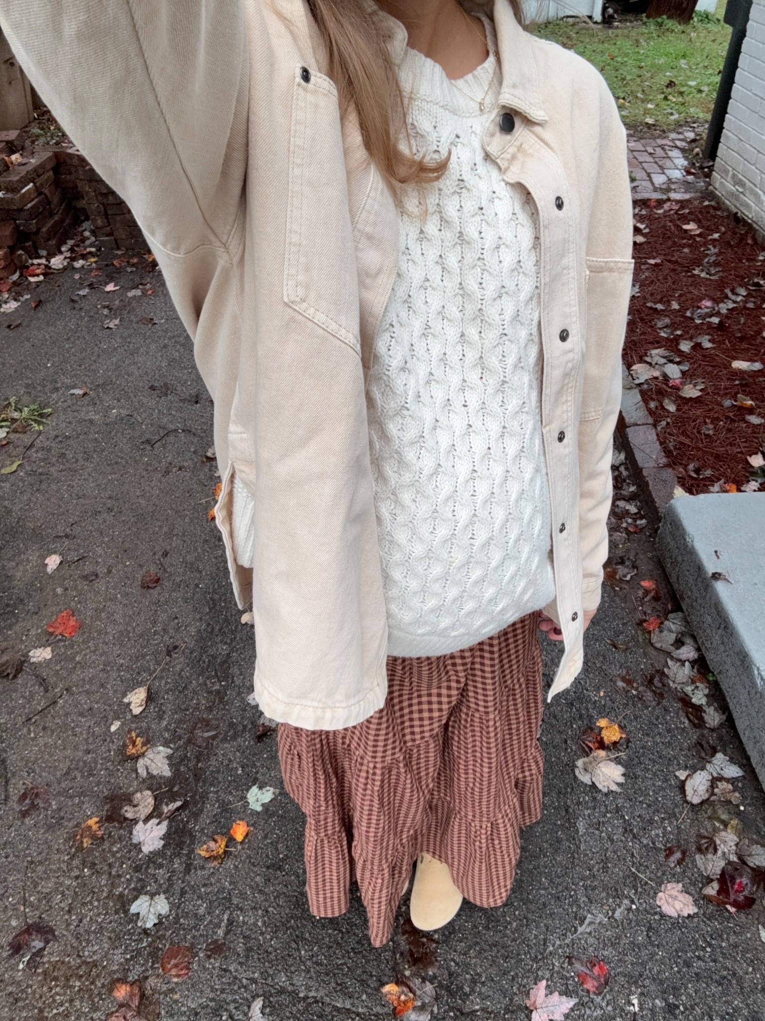 Sweater is last year from target 


#LTKFindsUnder100 #LTKBump #LTKStyleTip