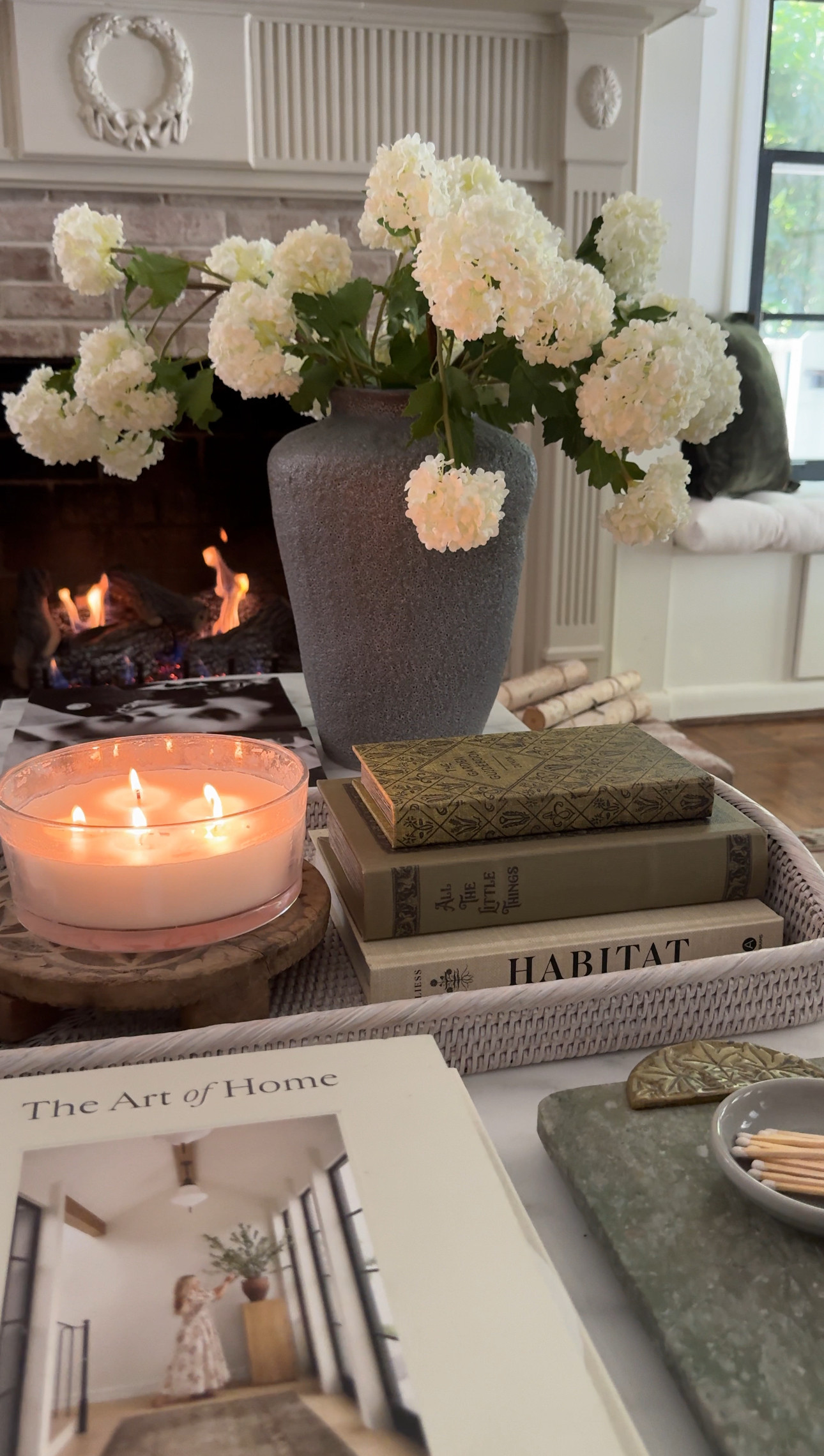 Everything you need to decorate your coffee table! 



#LTKHome