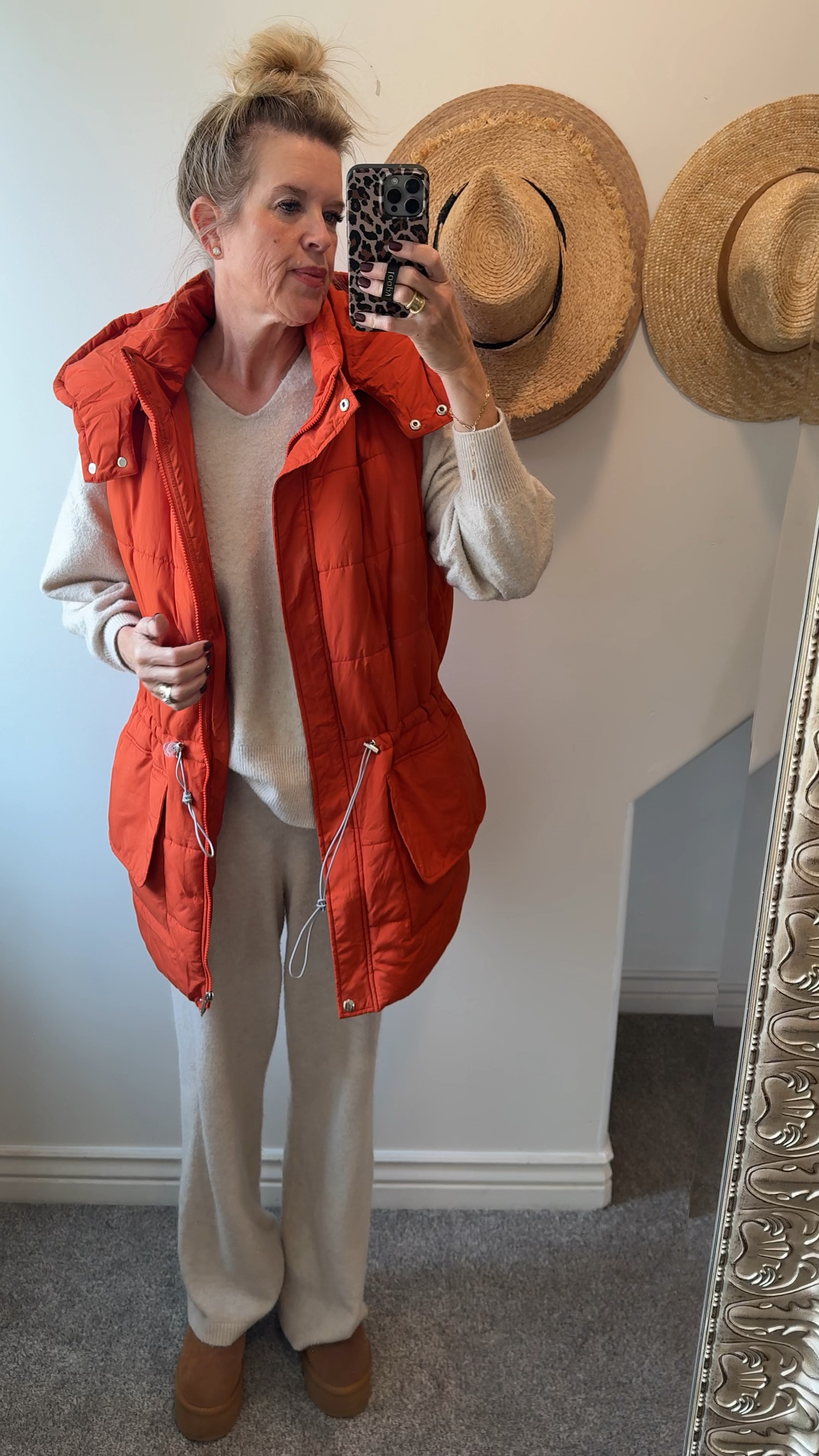 #ootd
Everything is Amazon  finds ✔️

Favorites of mine that I’ve had a couple season and still best sellers

Cozy and comfortable perfect for cooler days & travel

Over sized great quality puffy vest with large pockets and fun oversized flaps , removable hood I would suggest sizing down as it’s over sized 
Comes in other colors! 

Lounge set super comfortable and great for travel  tts

Platform Sherpa booties  tts

Kate spade stud earrings 



#LTKVideo #LTKStyleTip