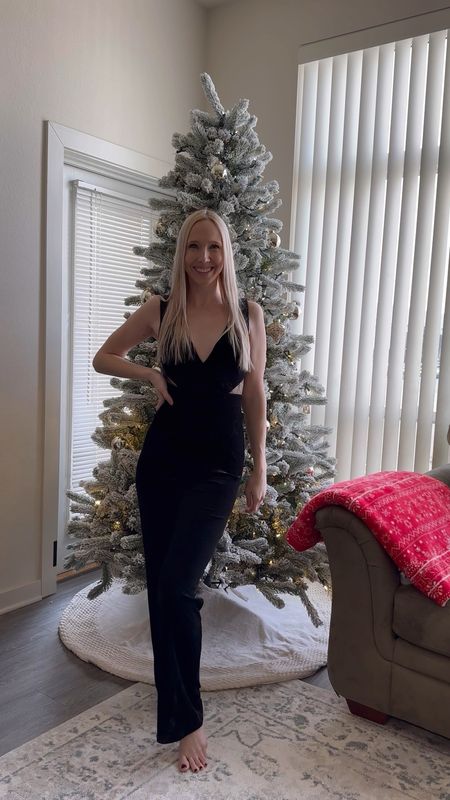 Holiday party outfit idea of NYE party look! ✨

Wearing a size XS in this black velvet jumpsuit and white faux fur coat ☺️

Black lace jumpsuit, holiday outfit, Christmas party outfit, winter wedding guest outfit, black jumpsuit, holiday party outfits, lulus outfits, winter coat, holiday event outfit

#LTKHoliday #LTKGiftGuide #LTKwedding