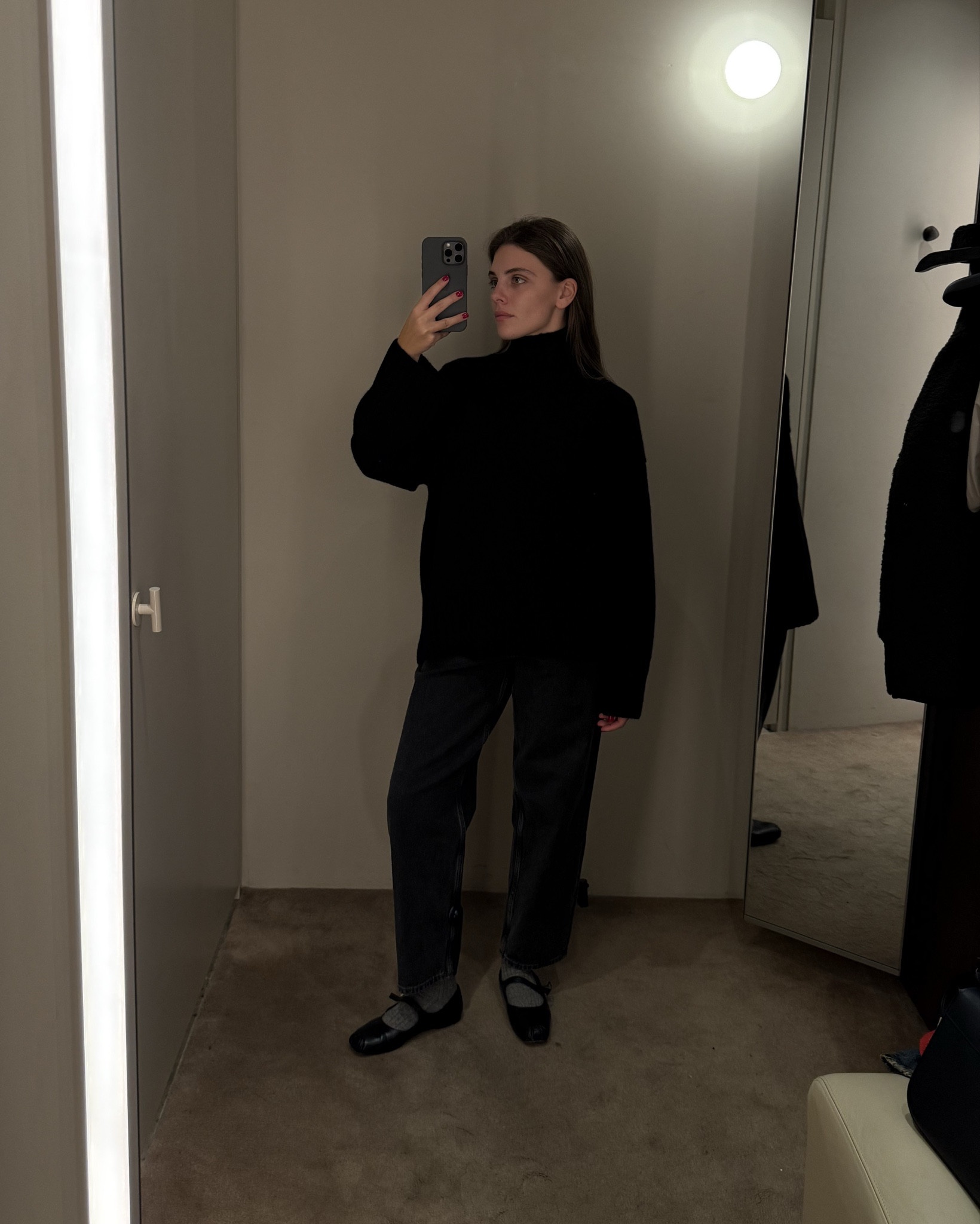 this is the most PERFECT cashmere black sweater ever!! I swear!! 😱

#LTKStyleTip #LTKGiftGuide