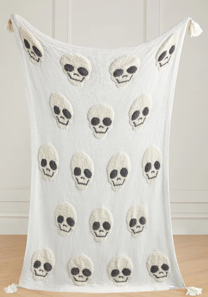 TSC x Sarah Knuth- 3D Skulls Buttery Blanket | The Styled Collection